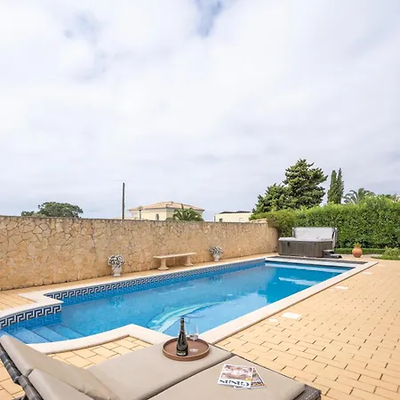 Host Wise - Luxurious Pool & Jacuzzi Hideaway Carvoeiro (Lagoa)