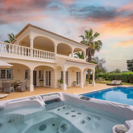 Apartment Host Wise - Luxurious Pool & Jacuzzi Hideaway Carvoeiro (Lagoa)