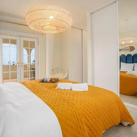 Host Wise - Luxurious Pool & Jacuzzi Hideaway