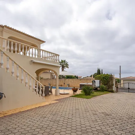 Host Wise - Luxurious Pool & Jacuzzi Hideaway Carvoeiro (Lagoa)