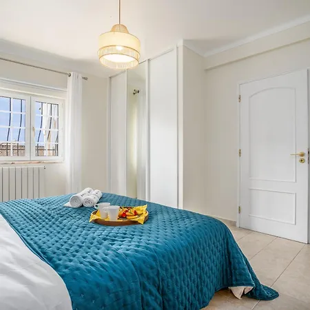 Apartment Host Wise - Luxurious Pool & Jacuzzi Hideaway